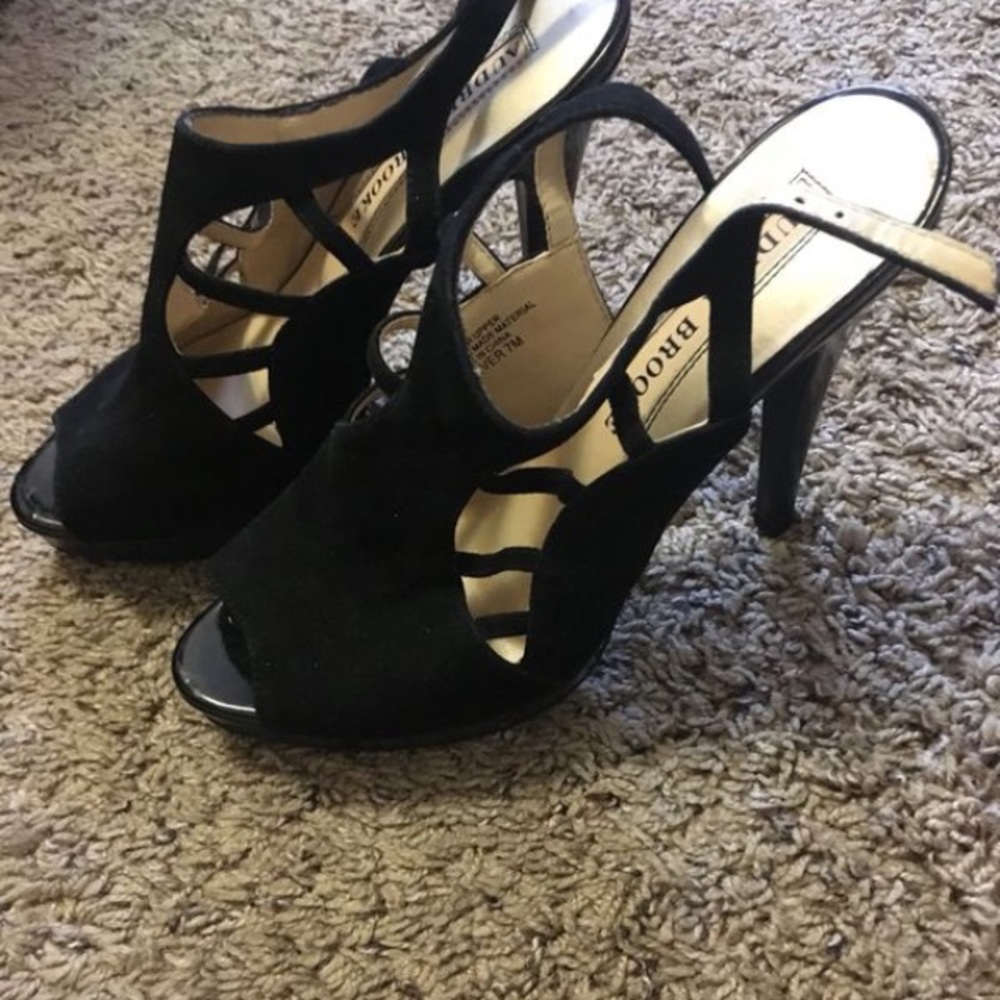 Audrey Brooke Black Suede Heels (Size 7)